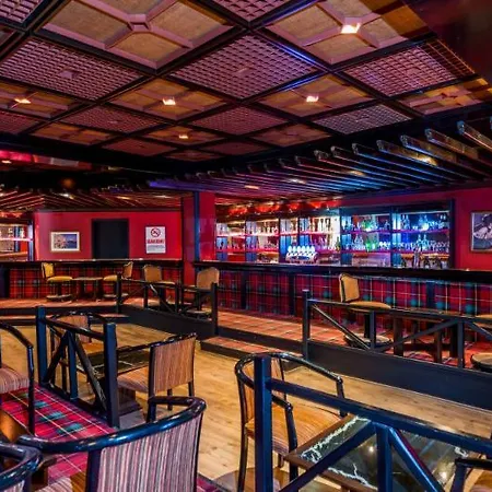 阿多尼斯酒店 酒店